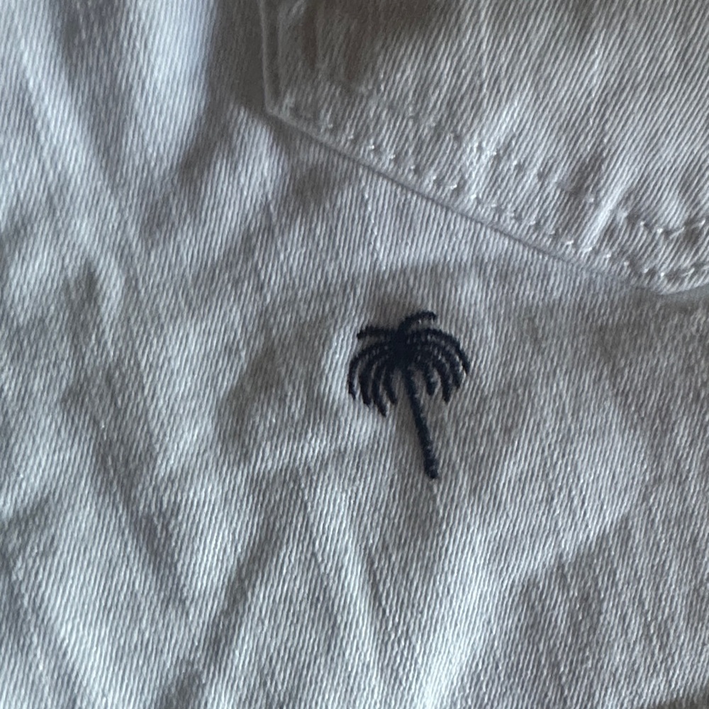 Crown & Ivy White Jean Shorts with Navy Palm Print - Picture 6 of 7